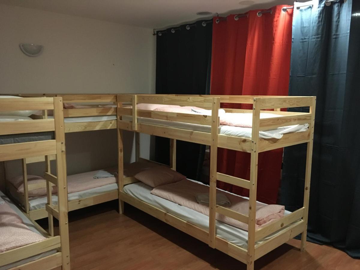 Whole Basement Former Pub3 For Bachelor / Bachelorette Party 布达佩斯 外观 照片