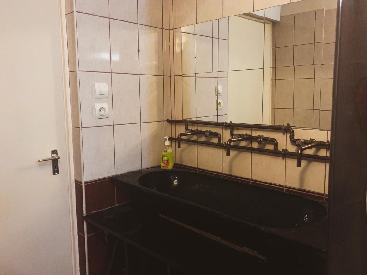 Whole Basement Former Pub3 For Bachelor / Bachelorette Party 布达佩斯 外观 照片