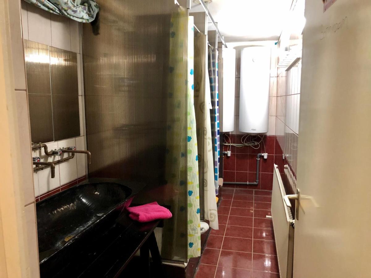 Whole Basement Former Pub3 For Bachelor / Bachelorette Party 布达佩斯 外观 照片