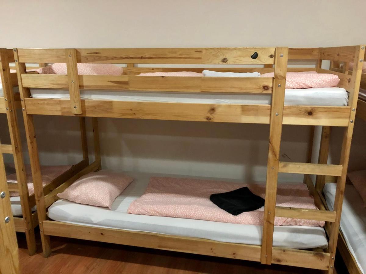 Whole Basement Former Pub3 For Bachelor / Bachelorette Party 布达佩斯 外观 照片