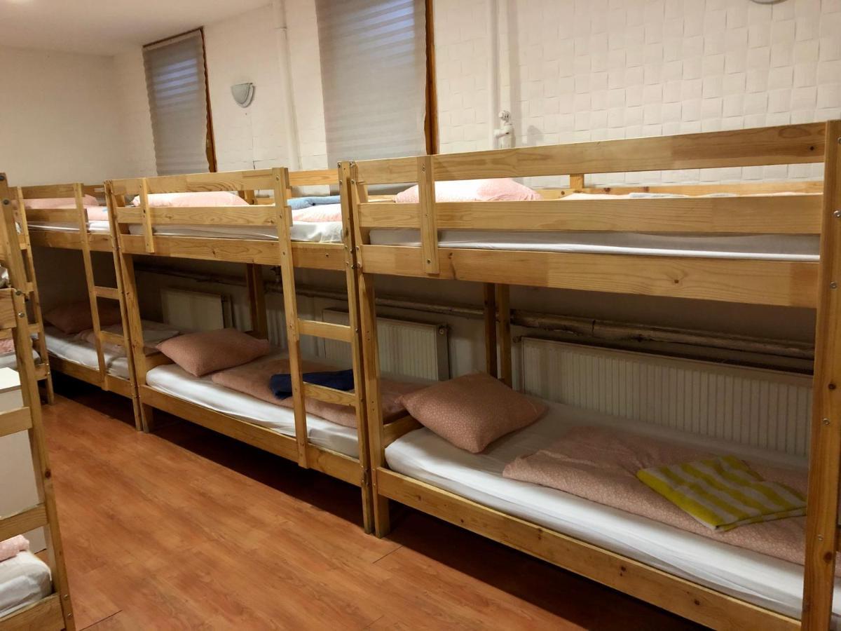 Whole Basement Former Pub3 For Bachelor / Bachelorette Party 布达佩斯 外观 照片