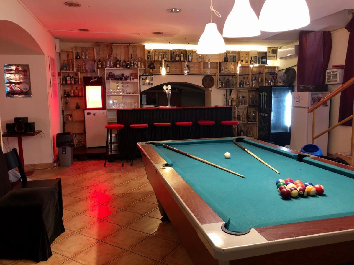 Whole Basement Former Pub3 For Bachelor / Bachelorette Party 布达佩斯 外观 照片
